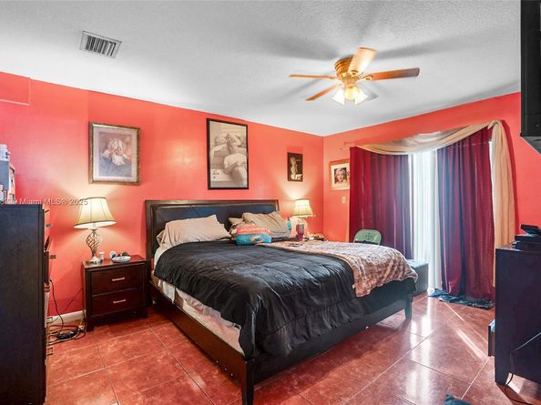 10058 SW 156th Ct, Miami FL 33196