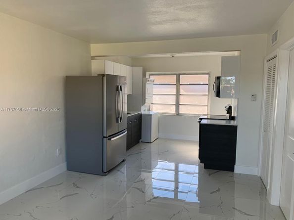 383 E 4th Ave 3, Hialeah FL 33010
