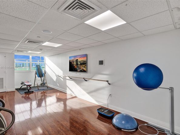 650 West Ave 1408, Miami Beach FL 33139