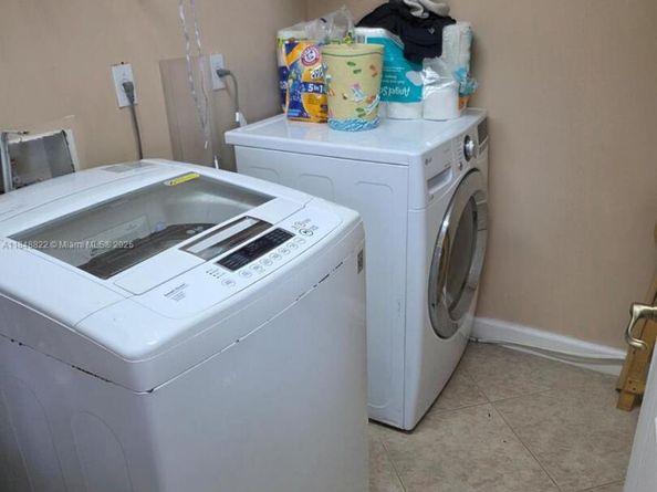 4017 W Hamilton Ky, West Palm Beach FL 33411