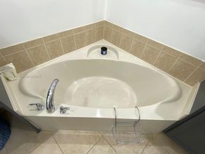27049 SW 142nd Ave, Homestead FL 33032