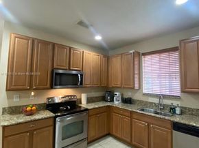 27049 SW 142nd Ave, Homestead FL 33032