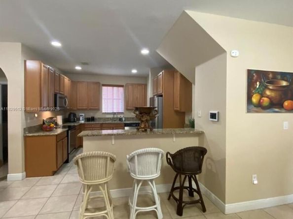 27049 SW 142nd Ave, Homestead FL 33032