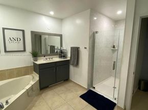 27049 SW 142nd Ave, Homestead FL 33032