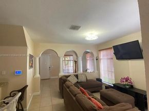 27049 SW 142nd Ave, Homestead FL 33032