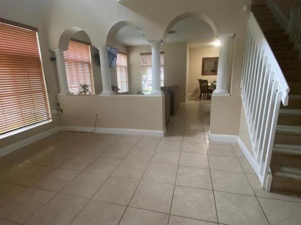 27049 SW 142nd Ave, Homestead FL 33032