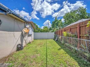 6330 Madison St, Hollywood FL 33023