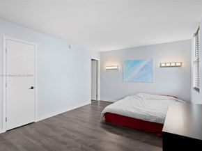 437 Golden Isles Dr 5J, Hallandale Beach FL 33009