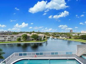 437 Golden Isles Dr 5J, Hallandale Beach FL 33009