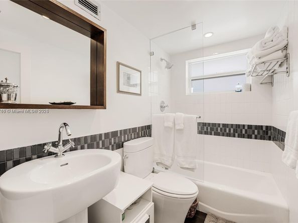 1700 NE 105th St 108, Miami Shores FL 33138