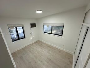 860 NW 171st St, Miami Gardens FL 33169