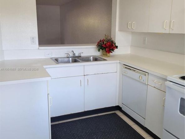 12055 SW 140th Ter 720, Miami FL 33186