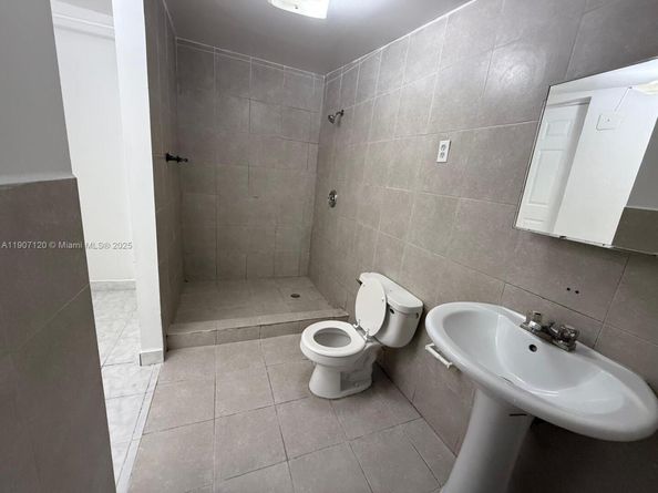 17360 SW 121st Ave, Miami FL 33177