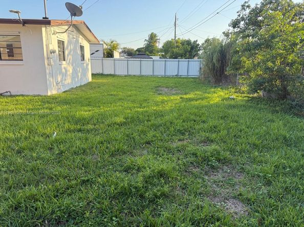 17360 SW 121st Ave, Miami FL 33177