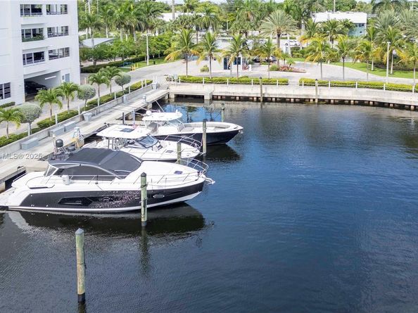 17111 Biscayne Blvd 1709, North Miami Beach FL 33160