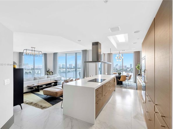 17111 Biscayne Blvd 1709, North Miami Beach FL 33160