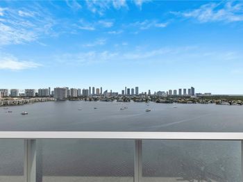 17111 Biscayne Blvd