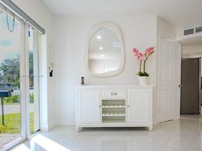 1435 Grant St, Hollywood FL 33020