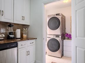 1435 Grant St, Hollywood FL 33020