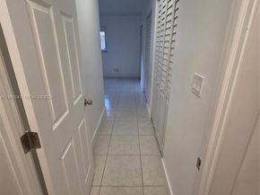 620 NE 12th Ave 101, Hallandale Beach FL 33009