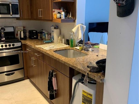 3304 Virginia St 6C, Miami FL 33133