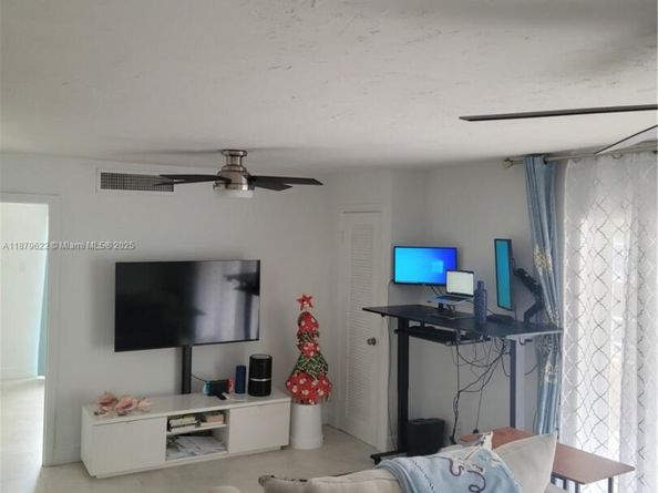 3304 Virginia St 6C, Miami FL 33133