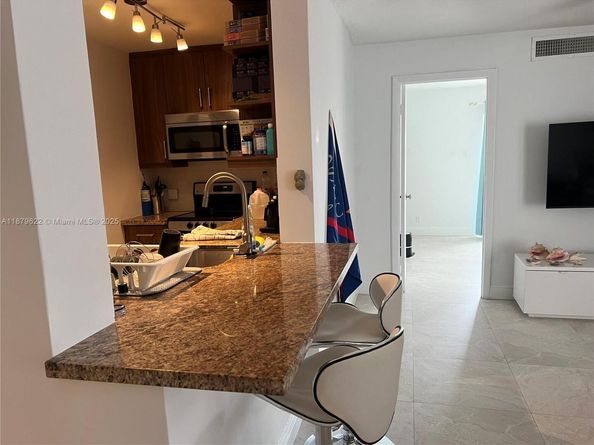 3304 Virginia St 6C, Miami FL 33133