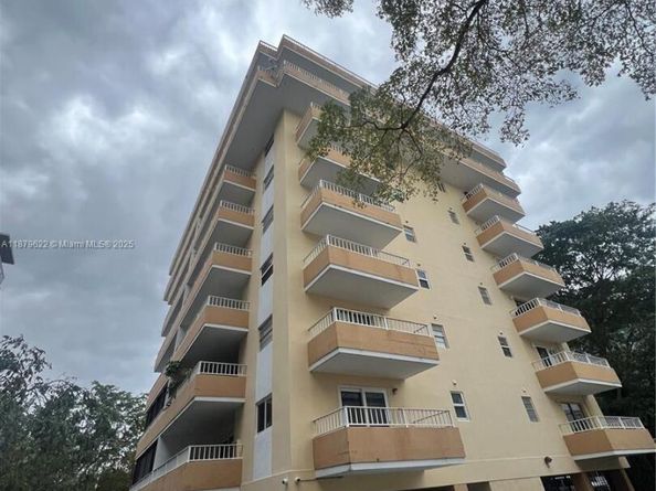 3304 Virginia St 6C, Miami FL 33133