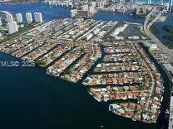 Undisclosed Address #A11996111, North Miami Beach FL 33160