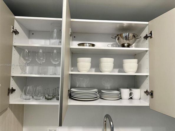 2602 E Hallandale Beach Blvd R403, Hallandale Beach FL 33009