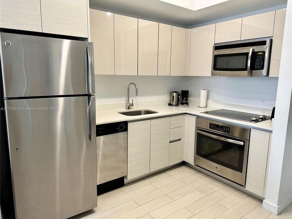 2602 E Hallandale Beach Blvd R403, Hallandale Beach FL 33009