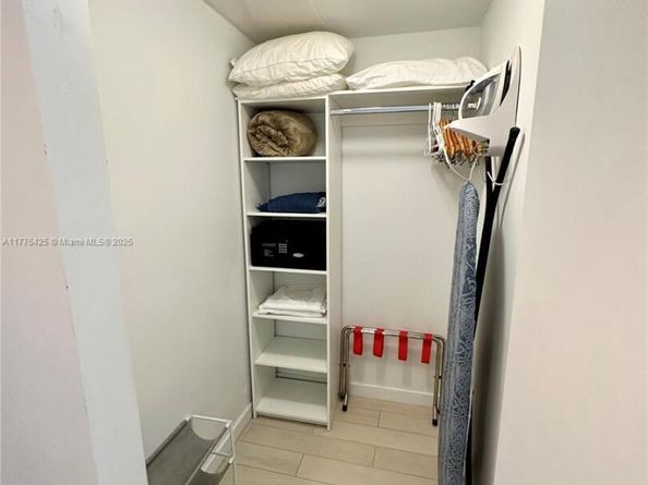 2602 E Hallandale Beach Blvd R403, Hallandale Beach FL 33009