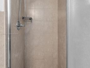 2655 Collins Ave 2211, Miami Beach FL 33140