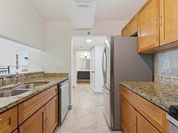 850 N Miami Ave W806, Miami FL 33136