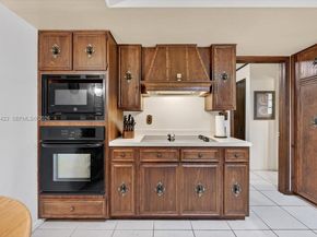 8261 SW 186th St, Cutler Bay FL 33157