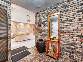 8261 SW 186th St, Cutler Bay FL 33157