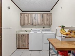 8261 SW 186th St, Cutler Bay FL 33157