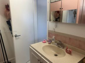 201 SW 51st Ct, Miami FL 33134