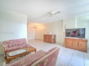 6450 Collins Ave 202, Miami Beach FL 33141