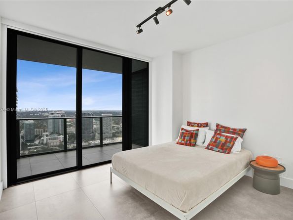 3131 NE 7th Ave 4203, Miami FL 33137