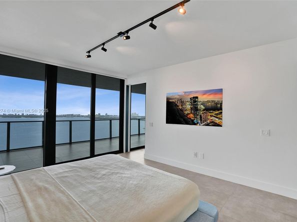 3131 NE 7th Ave 4203, Miami FL 33137