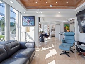 6616 E Miami Lakes Dr E, Miami Lakes FL 33014