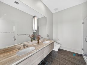 2900 NE 7th Ave 4904, Miami FL 33137