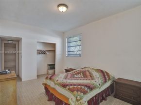 65 NE 152nd St, Miami FL 33162