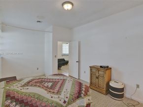 65 NE 152nd St, Miami FL 33162