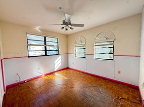 65 NE 152nd St, Miami FL 33162