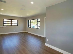 1320 NW 179th St, Miami Gardens FL 33169