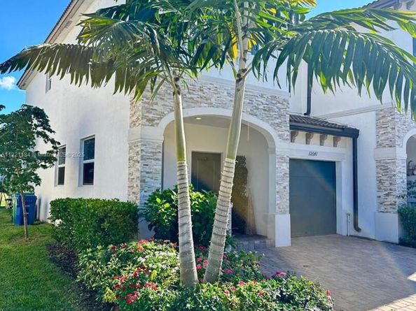 12641 NW 23rd Pl, Miami FL 33167
