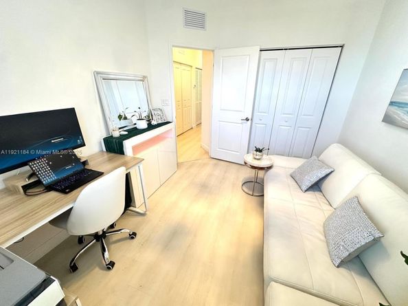 12641 NW 23rd Pl, Miami FL 33167