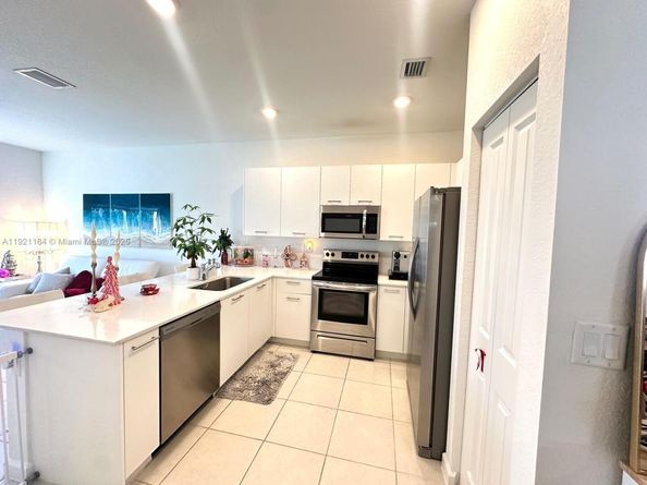 12641 NW 23rd Pl, Miami FL 33167